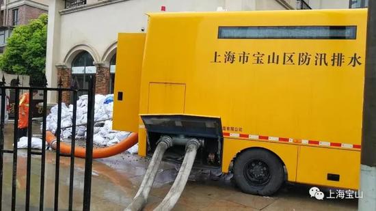△祁连山路环镇北路,帮助小区排水