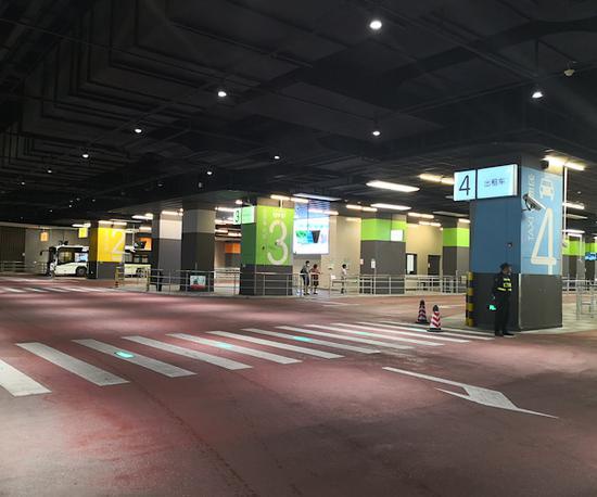 图说:莘庄南广场新公交枢纽站正式投用 久事公交场管公司供图
