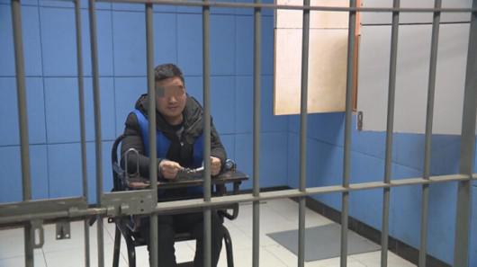 图片说明:犯罪嫌疑人朱某
