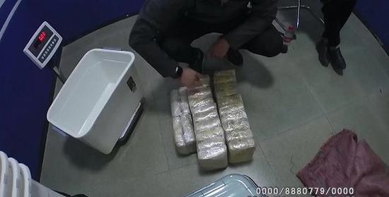 图片来源:上海警方