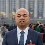 汪玉成 　　全国人大代表，浙江省湖州市安吉县余村村党支部书记、村委会主任