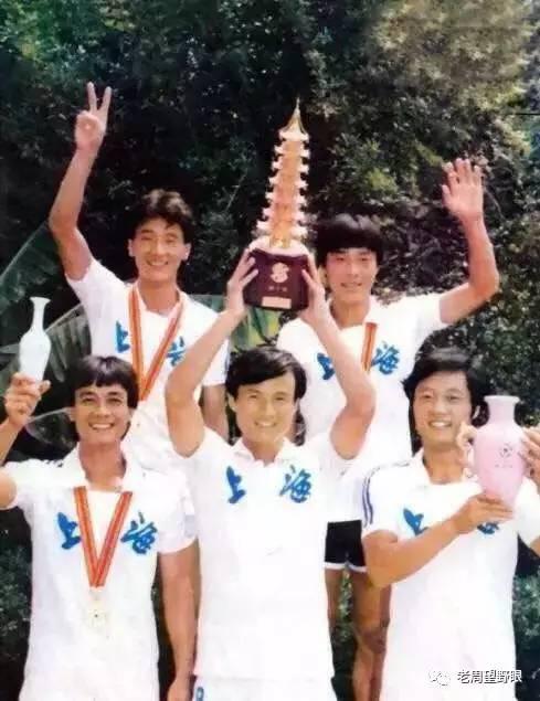 图说:奚志康是全运会夺冠队伍的队长,方纫秋是该队伍的驾驶员。