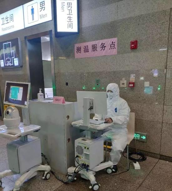 虹桥枢纽的铁路、机场等单位都已落实测温、对发热旅客送院隔离观察等措施