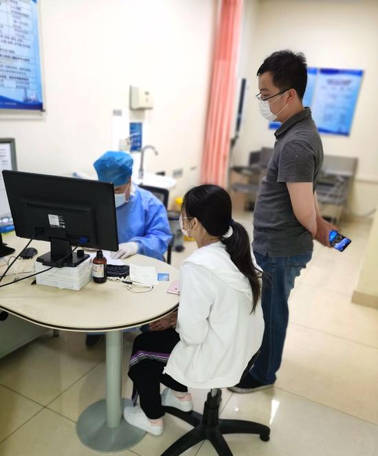 浦南医院近日来犬伤门诊量就诊患者明显增多。 浦南医院 供图