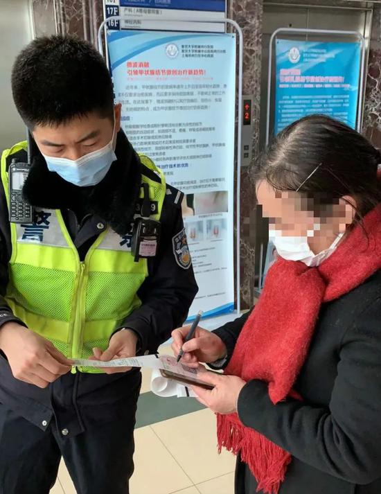 许某某对其高架上“逆行”、“闯禁”行为供认不讳。