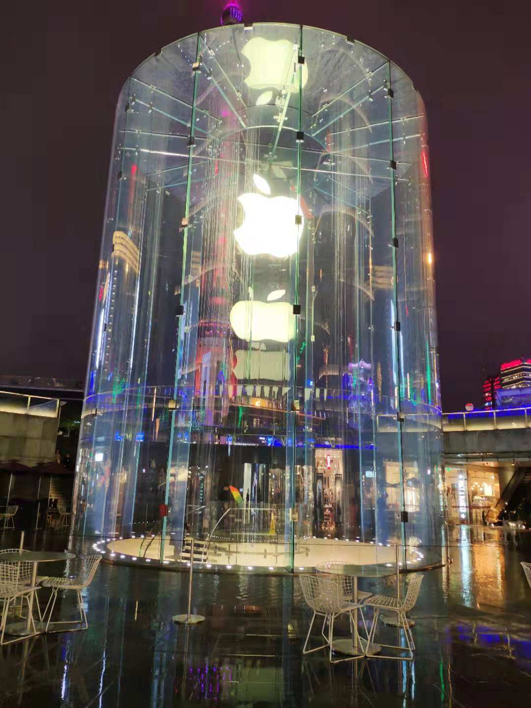 苹果上海旗舰店未收到禁售令 高通再提强制执