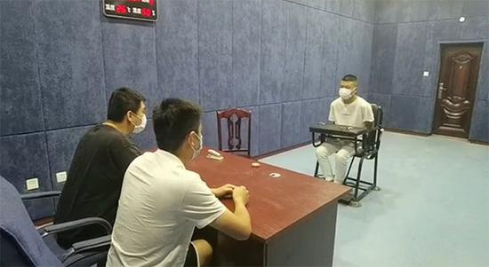 图说：王某已被依法刑事拘留