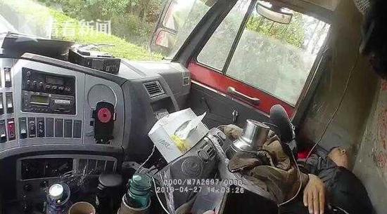 及时送医脱离危险