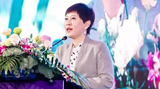 金慧丰投资董事长周丽霞致辞