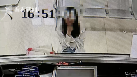 上海一女子遇诈骗打车去汇款 滴滴司机直接送到派出所