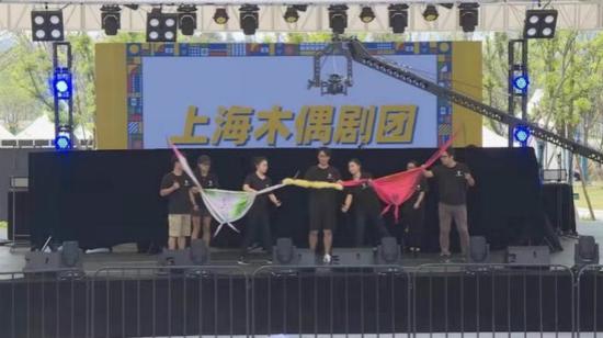 图说:上海木偶剧团