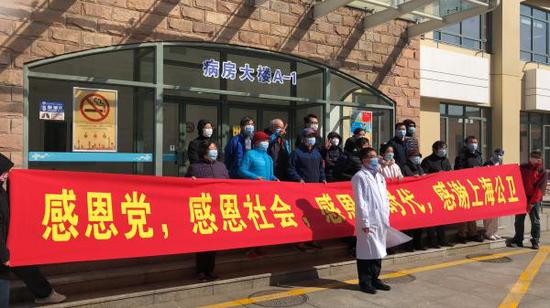 21名患者于2月17日出院。澎湃新闻记者 陈伊萍 摄