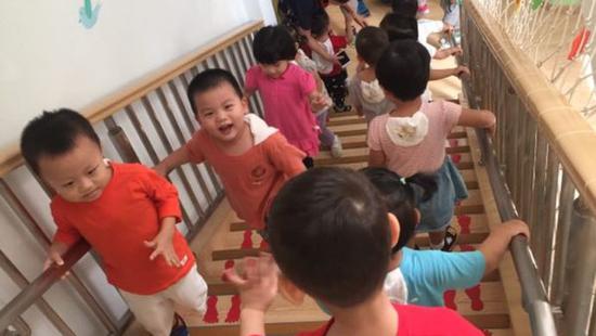 上海去年建成20个社区幼儿托管点 今年将再建