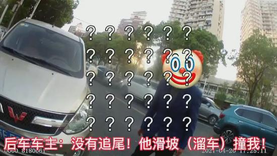 近日,虹口交警支队民警黄吉敏工作中接报一起警情,在大连路近三河路