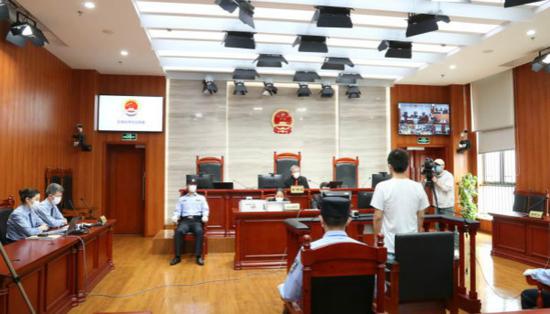 图说:庭审现场 虹口法院供图