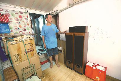 这套音箱是王上海割舍不了的情结。本报记者 蒋迪雯 摄