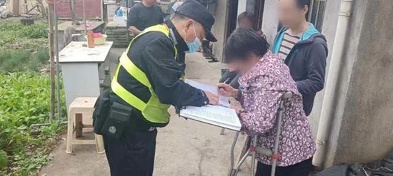 乡村片警如何开展警务工作 来看他们的“法宝”