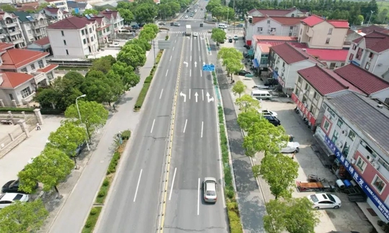 改造后的宣黄公路南芦公路交叉口