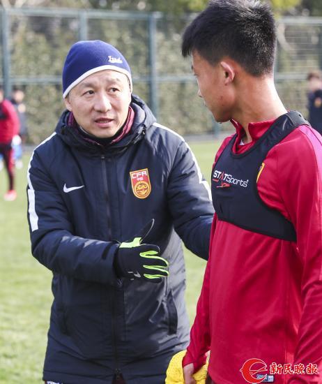 U19国青队主教练成耀东:仍在守望等待中国足