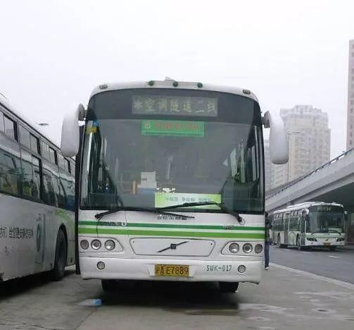 穿越打浦路隧道的隧道二线↑