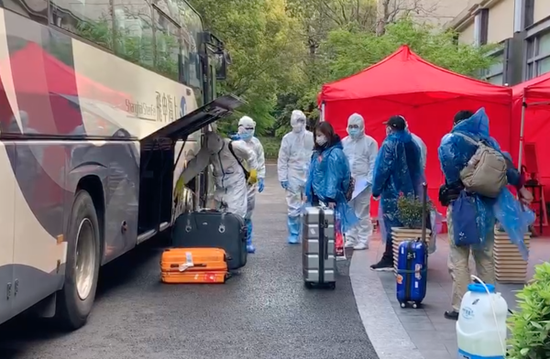 һ3뾳ԱĴͣ4Ÿ㡣 ż ųʾ ͼ