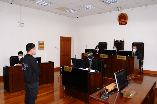 图说：浦东法院集中宣判6起知识产权刑案。富心振 摄

