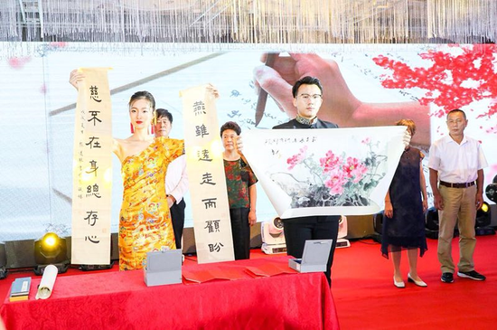 全国首个书画婚礼沪上亮相 书画大咖个性定制婚礼设计