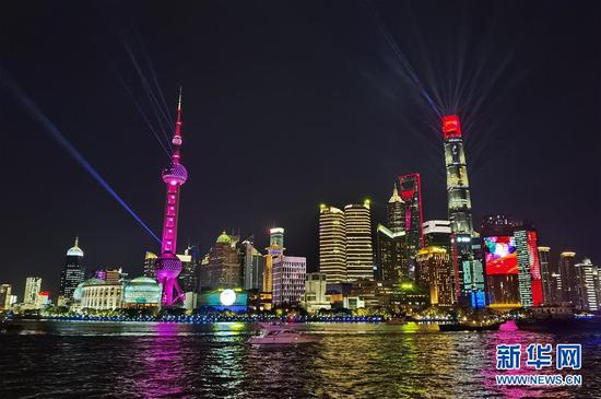 上海陆家嘴夜景(资料图片)。 新华社记者 范培珅 摄