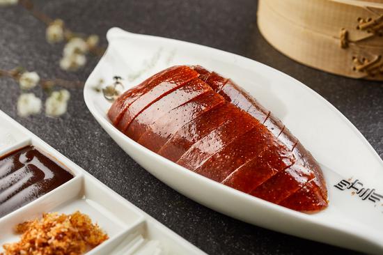 peking duck 烤鸭 close-up