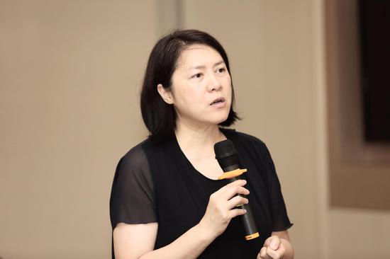 钜派投资集团首席运营官王洁凤女士发表观点
