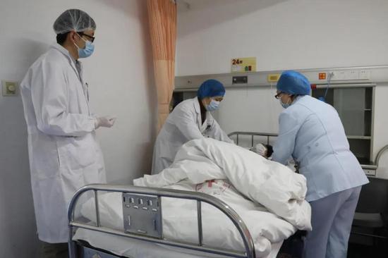 上海市第四人民医院生死抢救隔离宫外孕患者