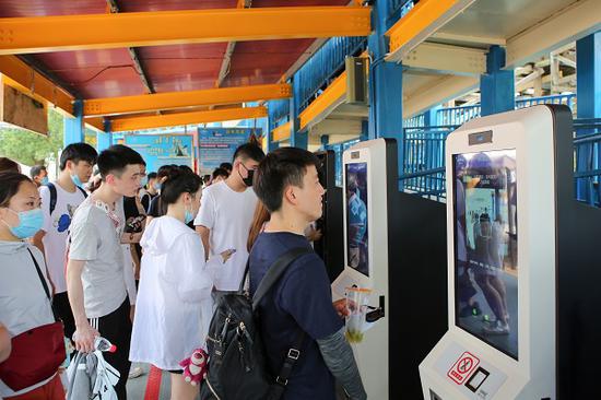 图说:景区推行虚拟排队系统 来源/采访对象供图