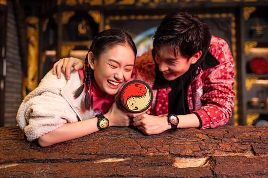 Swatch 2021中国新年特别表款“牛”转乾坤