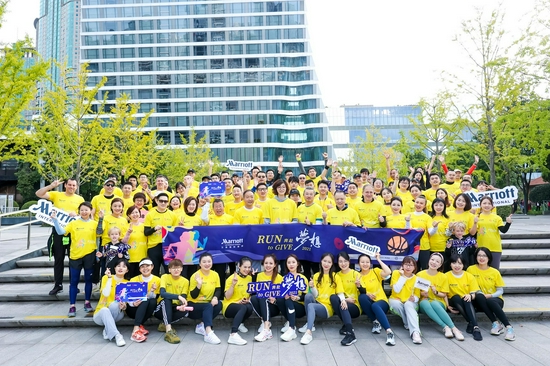 姚基金理事长叶莉领跑Run to Give上海