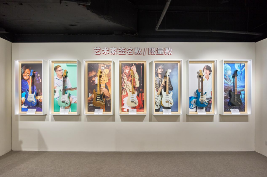 Fender Stratocaster®艺术家签名款和限量款展示区