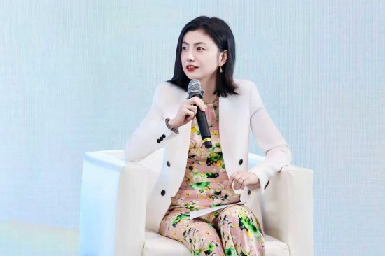 罕见病行业发展联盟牵头人，阿斯利康中国副总裁，罕见病事业部负责人 胡轶清