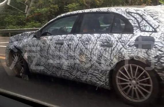 仍在国内路测 新奔驰A级两厢下半年进口