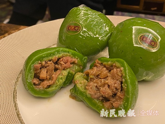 图说:芝士牛肉青团 新民晚报记者 张钰芸摄