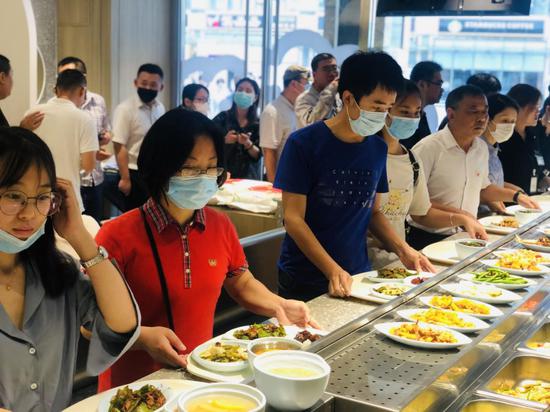 店内排队