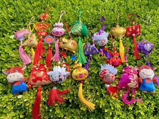 上海药房中药工艺香囊制作