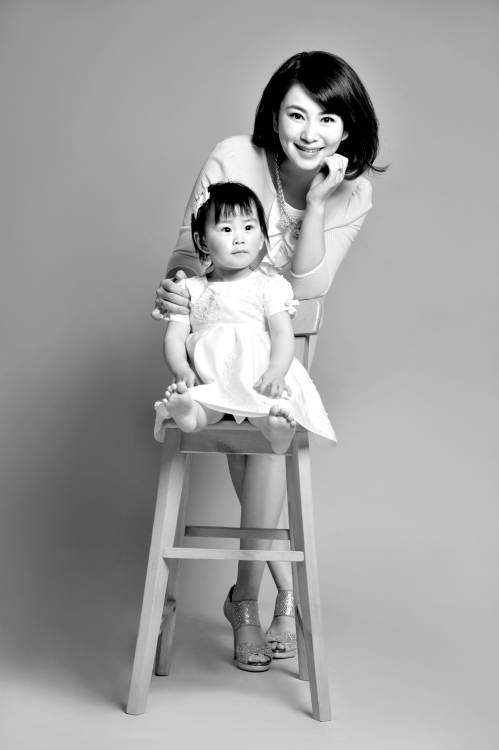 小何姐姐