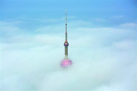 上海昨日上午大雾迷城 部分地区能见度不足200米_新浪上海_新浪网