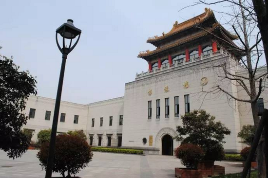 旧上海市博物馆(今长海医院影像楼)长海路168