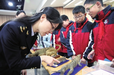 国门生物安全教育走进虹口校园