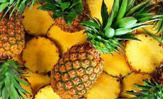 维C多热量低的减脂水果:菠萝等