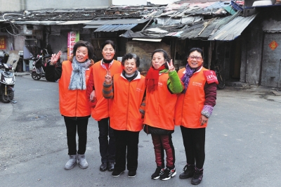 虹口万名平安志愿者春节期间走出家门值守一线