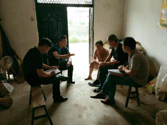 奉城镇累计提拔优秀干部69人 降职免职党政正