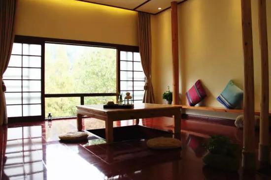 屋里的家具多选具有历史气息的老家具