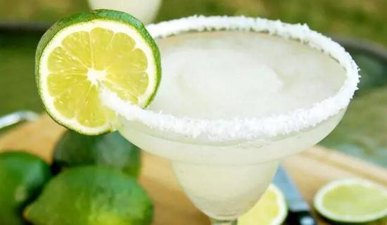 魔都自带美颜效果的鸡尾酒 非常惹人喜爱_新浪上海_新浪网