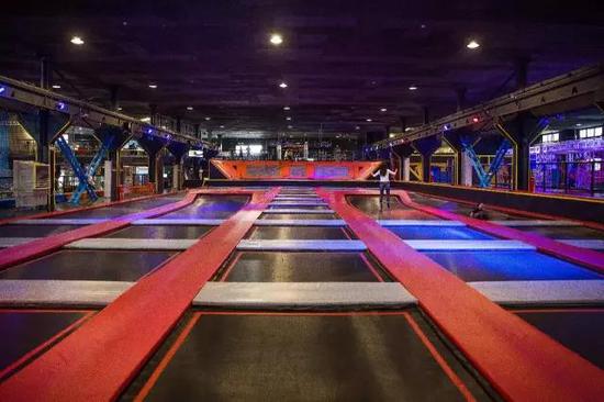 夏日炎炎 就到这些新潮室内运动场所挥洒汗水